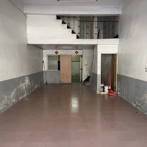 武昌路透天三樓住家