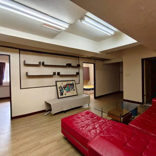 自立一路二房住家